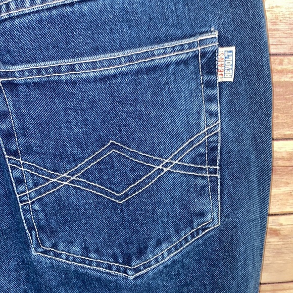 NWOT Vintage Y2K Revolt Fit & Flair Jeans Size 14 - Picture 6 of 8